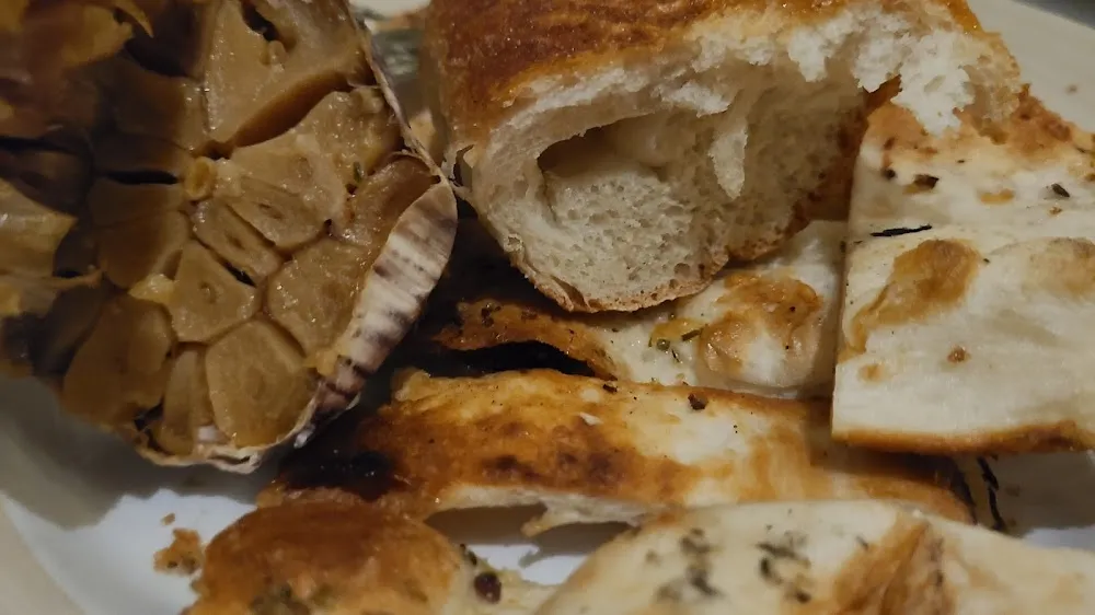 Bread with Roasted Garlic